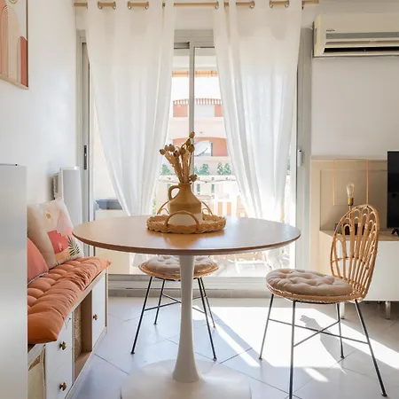 Cosy, Piscine, Clim, Parking Prive - Proche - Arrivee Autonome - Lit Queen Size La Seyne-sur-Mer