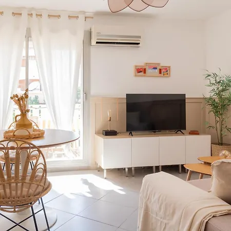 Apartment Cosy, Piscine, Clim, Parking Prive - Proche - Arrivee Autonome - Lit Queen Size